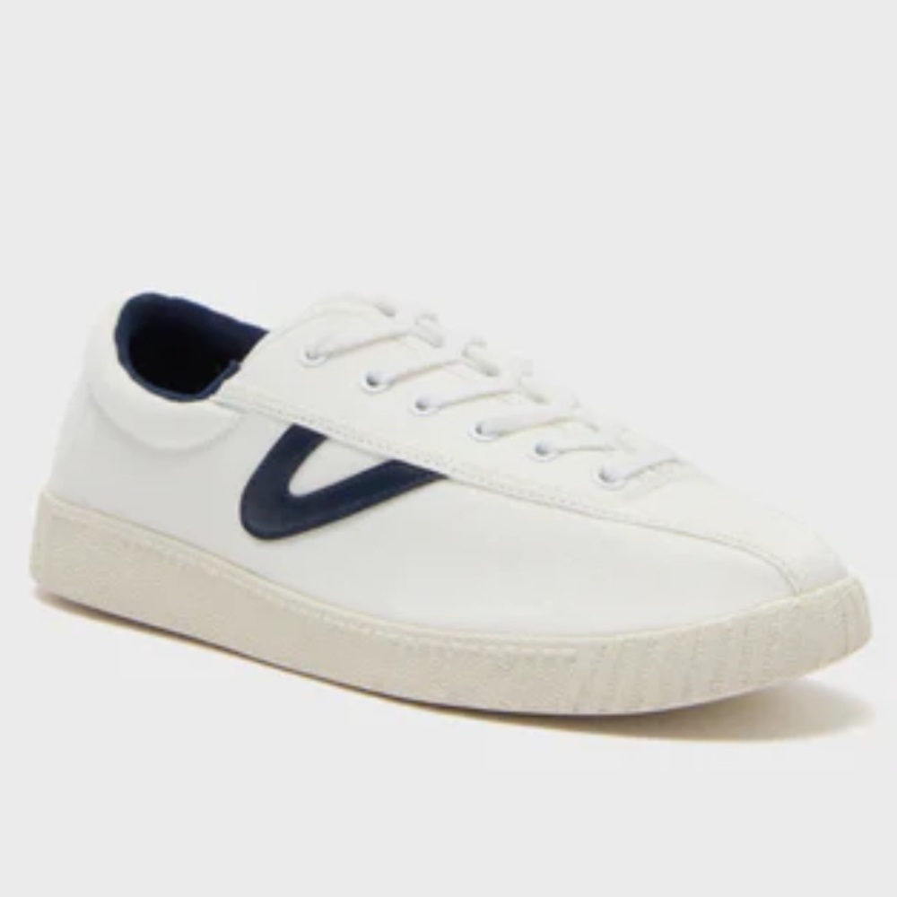 Tretorn women’s navy nylite canvas sneakers.